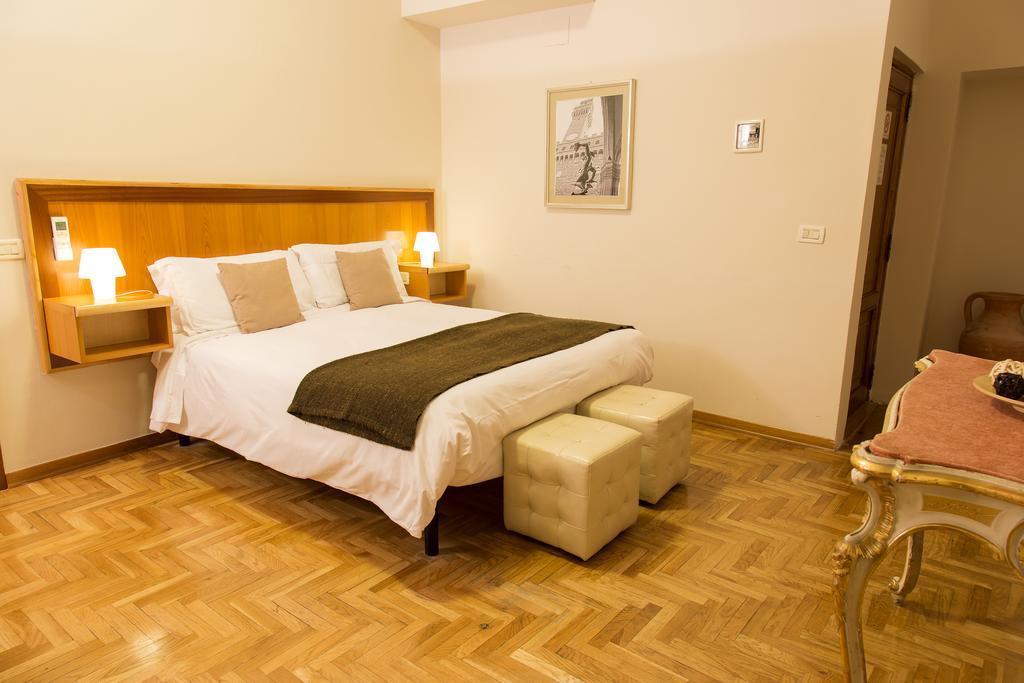 Firenze Apartments Casa de hóspedes 2*